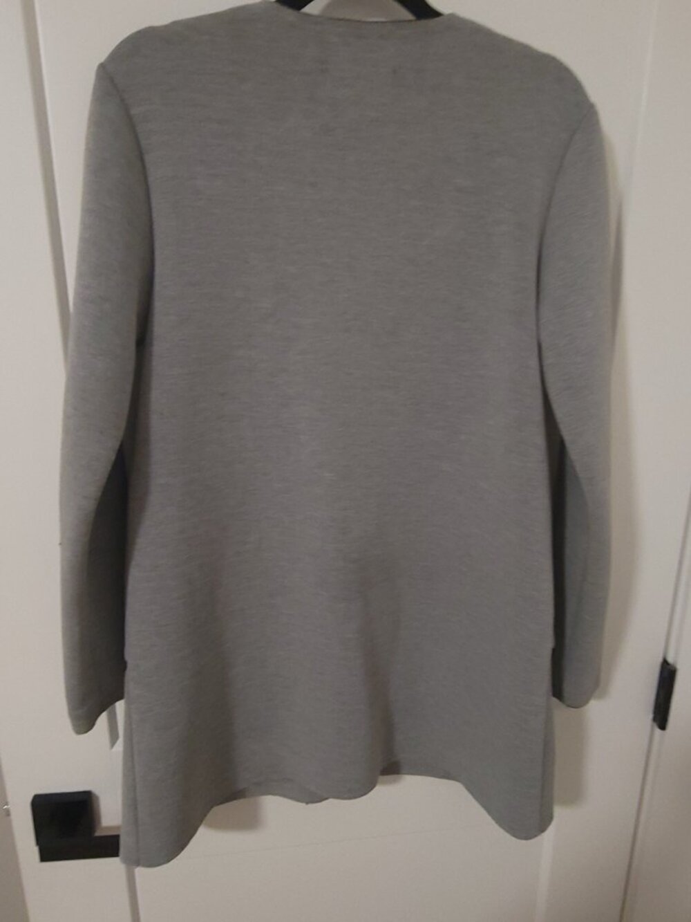BeniVie Grey Minimalist Coatigan - Contrast Trim - Size S - Lightweight - Picture 3 of 3